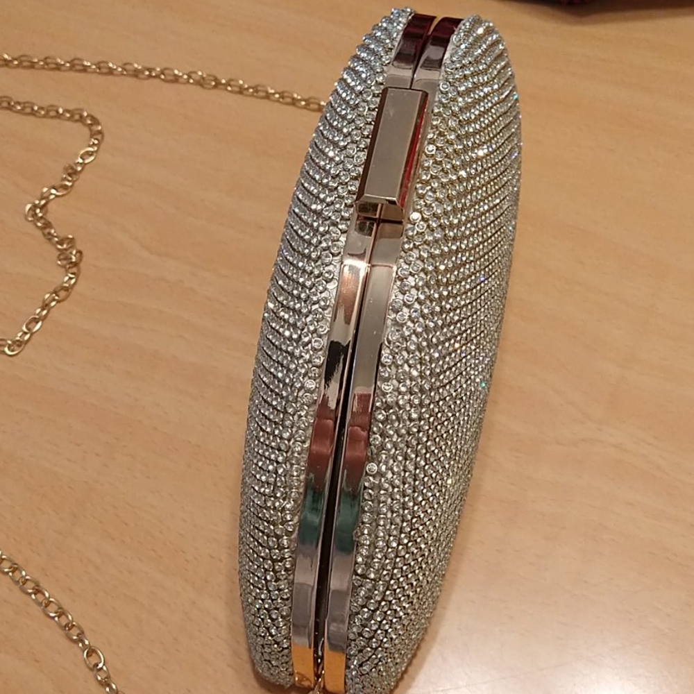 Purse - Picture 2 of 4